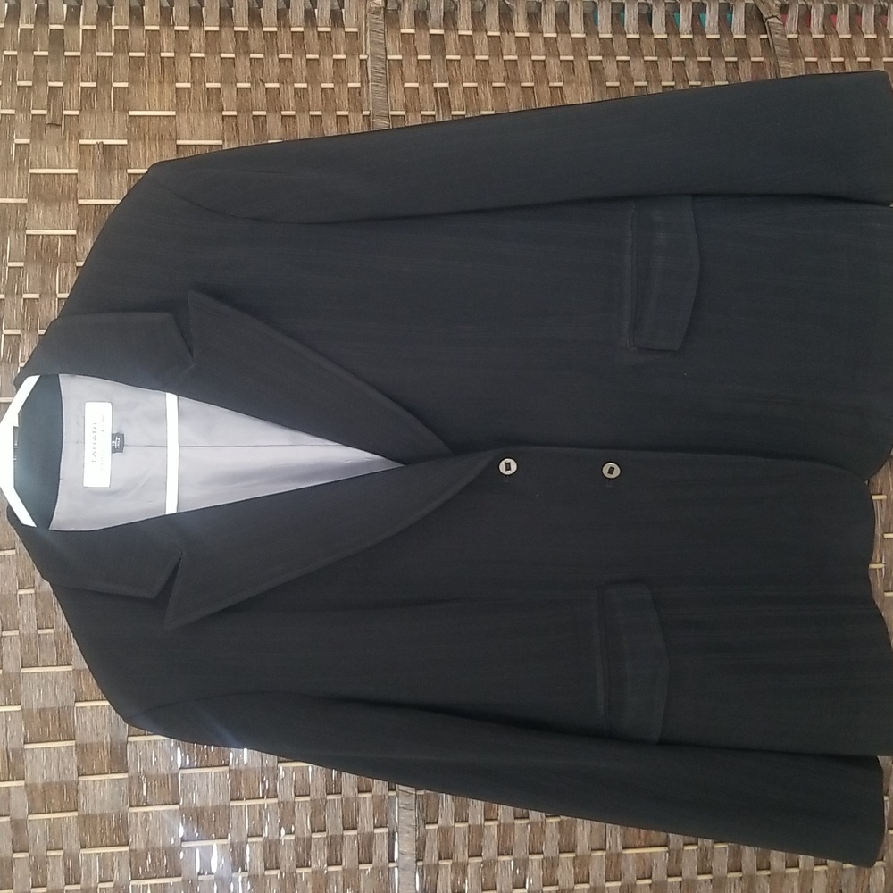 Tahari Blazer